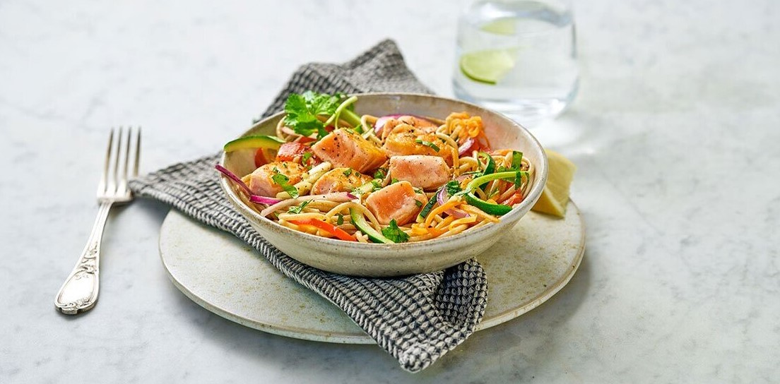  Sebzeli Tam Tahıllı Somon Makarna